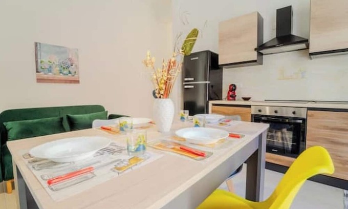 Barcellona Pozzo di Gotto Apartment | [Da Mimmo] Central location, close to the sea, free parking