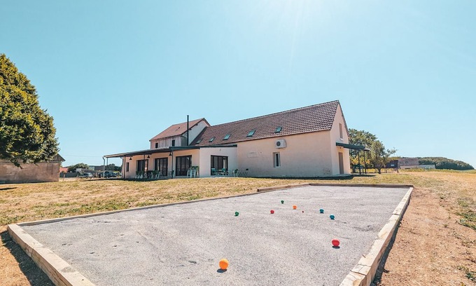 Argy Cottage | Spacious cottage for 15, comfort and nature in Berry