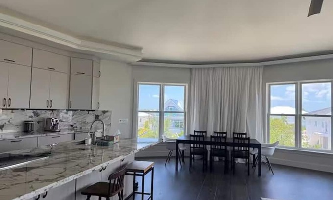 Little Torch Key House | 4-bedroom house in beautiful Little Torch Key with fitness room, AC
