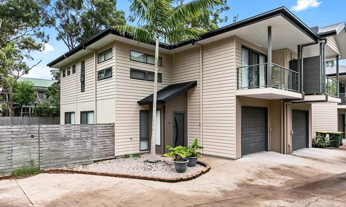 Scarness House | Welcome to Stars on Torquay