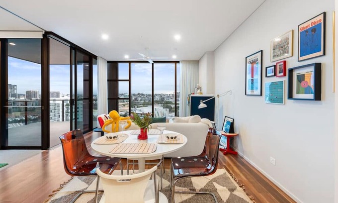 West End Apartment | Chic Luxe Retreat | Pool Private Balcony Skyview