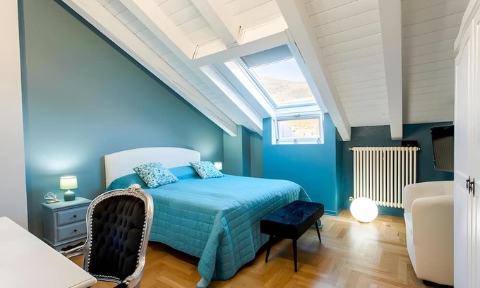 Aosta Apartment | Apartment 'Mema' with Mountain View and Wi-Fi