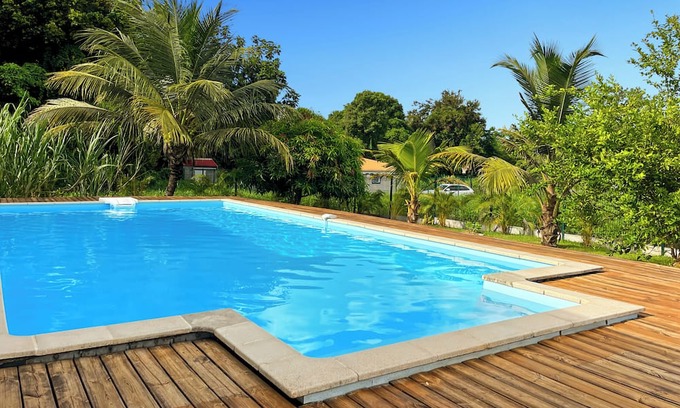 Lamentin Villa | Villa Le Maroni surrounded by fields private pool and modern amenities