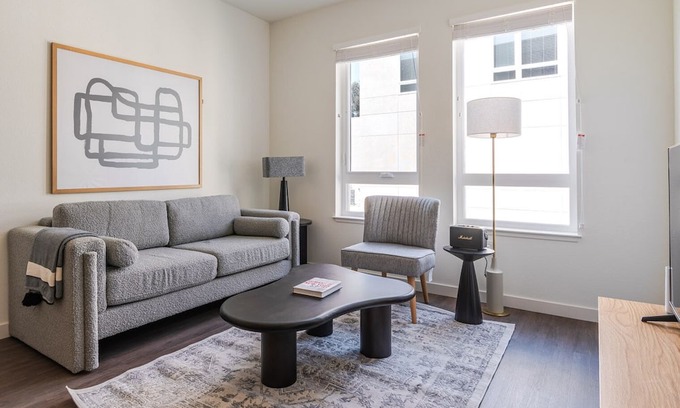 Old San Leandro Apartment | Blueground | Old San Leandro, fitness center, nr San Leandro Park