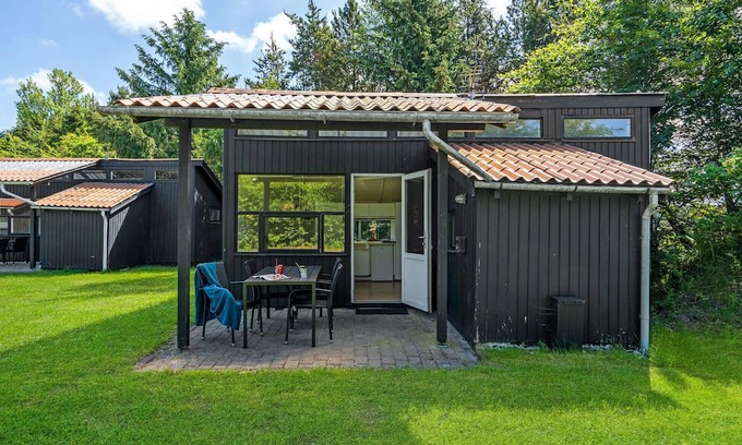 Hampen House | 1 bedroom lovely home in Hampen