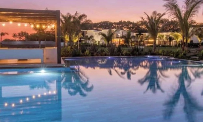 Monterrico Villa | Oceanfront Escape – Luxury Villa Just 5 Min Walk to the Pacific Beach