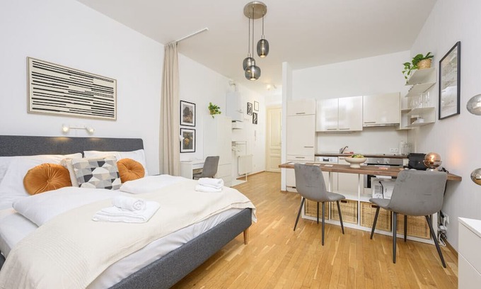 Hutteldorf Apartment | Quiet & Comfortable Studio Apartment in Vienna