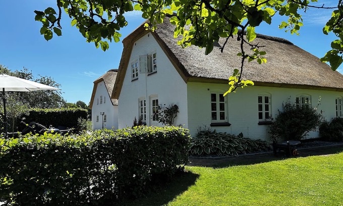 Lystrup House | Thatched country escape close to Aarhus