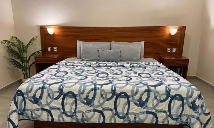 La Union de Isidoro Montes de Oca Apartment | Charming 1-bedroom apartment in brilliant Los Llanos de Temalhuacán with AC