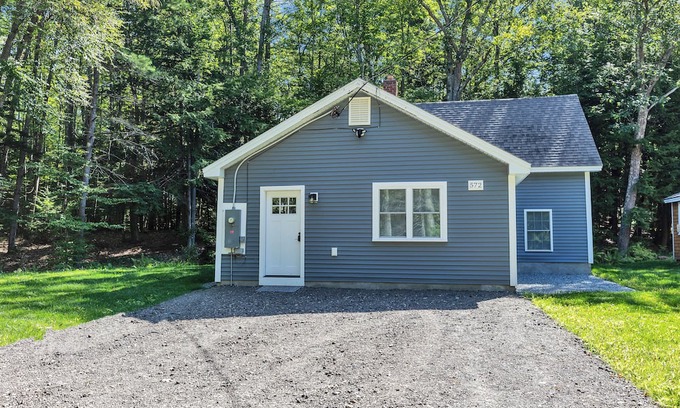 Sharon House | Sharon Ledges