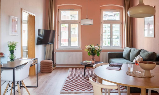 Merseburg City Center Apartment | Maximi Studio by Rosini - Stylish apartment by the cathedral, for business & travel