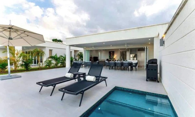 Merlin Bay House | ZenBreak Villa Ferraj 3bd