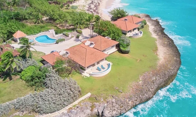 Long Bay House | ZenBreak Maltese Falcon 3bd