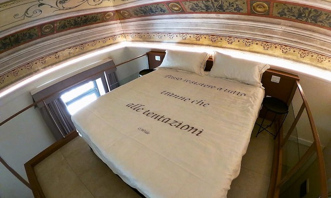 Brindisi Histotic Center Apartment | Palazzo sul Corso - Elegant frescoed loft in the center of Brindisi