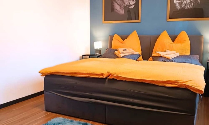 Gemarkung Nachstebreck Apartment | CASATUA - Parking lot-fair-football-darts-WiFi