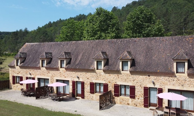 Rouffignac-Saint-Cernin-de-Reilhac House | Vrbo Property