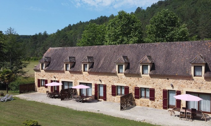 Rouffignac-Saint-Cernin-de-Reilhac House | Vrbo Property