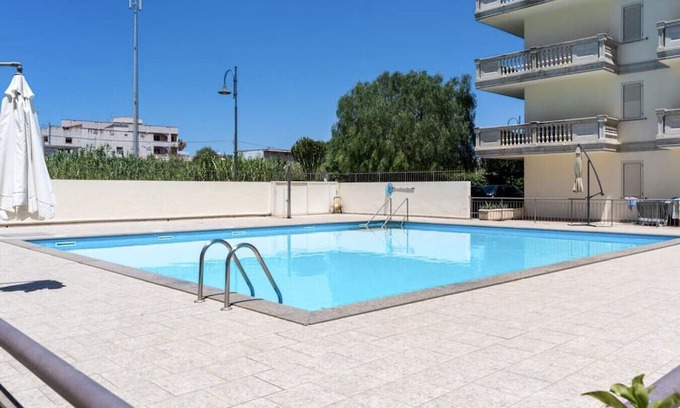 Stignano Mare Apartment | Charybdis - Apartment with Pool