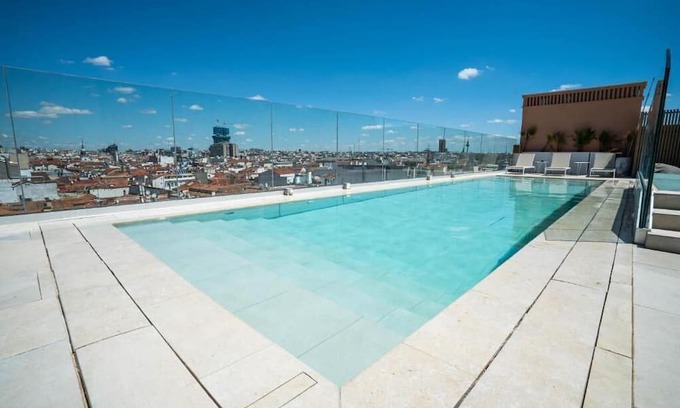 Justicia Apartment | STUNNING APARTMENTS IN THE CITY CENTER!