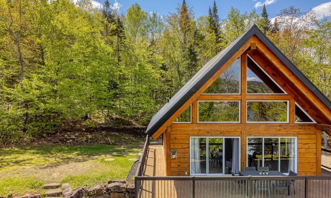 Mandeville House | Henö - Between lake & forest
