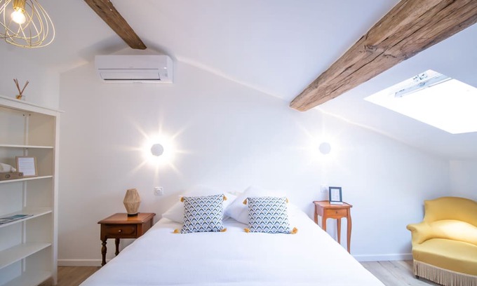 Bastelica Apartment | Room 'Murella' with Wi-Fi and Air Conditioning