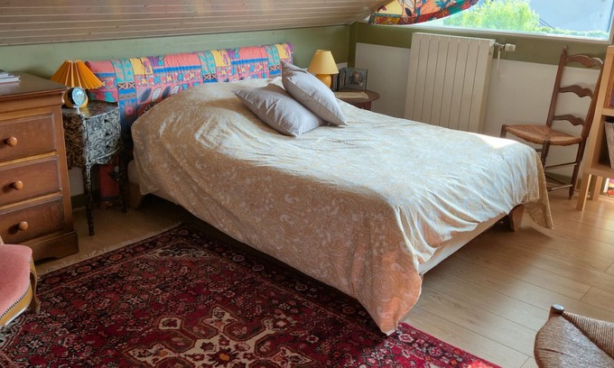 Charmes Apartment | Room + Bathroom + Balcony by the Canal