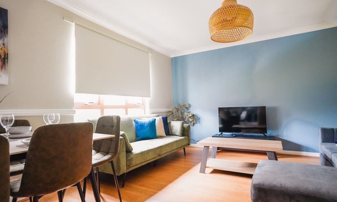 Coatbridge Apartment | Modern Apartment in Coatbridge