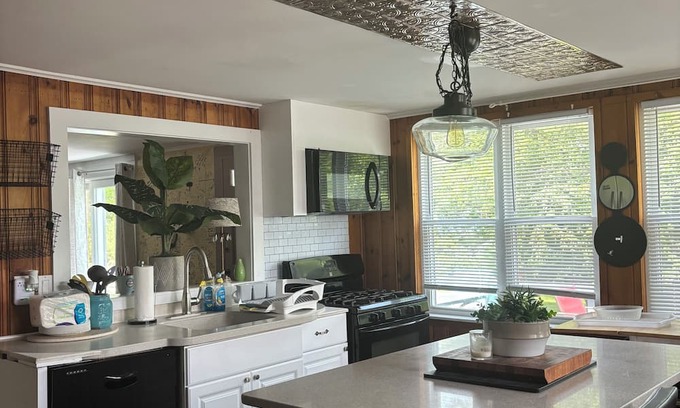 Moultonborough House | Fabulous 3-bedroom house with AC in Moultonborough