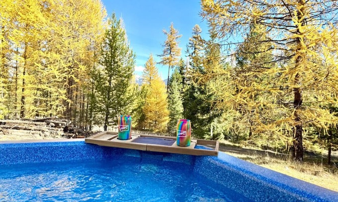 Seeley Lake Cabin | Montana 3BR Cabin: Hot Tub, Sauna & Mountain Views