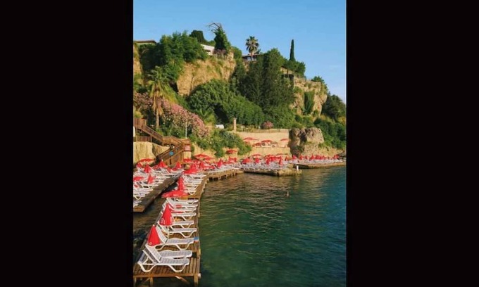 Kaleici Apartment | Urban View Modern Flat Steps from Kaleici Near Sea