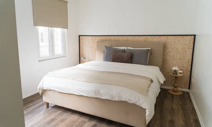 Heilig Kerst Apartment | Central 1BR & 1LR-5min Walk to Gravensteen Castle