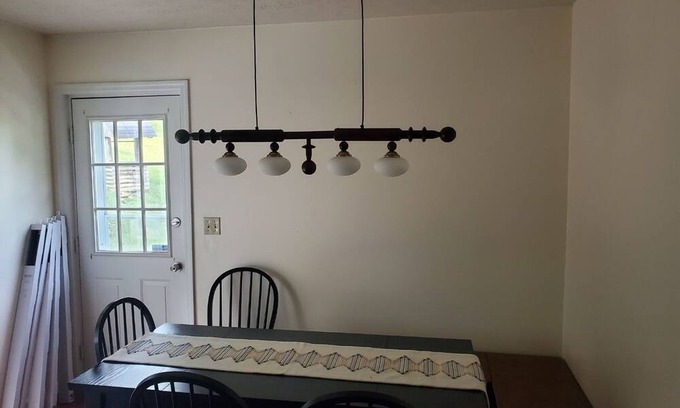 Abingdon Cottage | Charming 3-bedroom dog friendly cottage