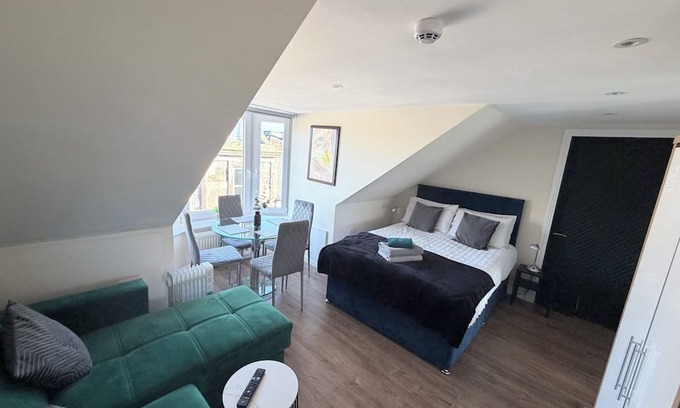 Letham Grange Apartment | Apartment 5- 216 High Street