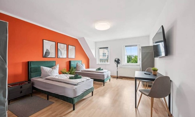 Kaßberg Apartment | 6 persons/WLAN/Washing machine