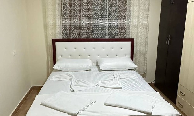 Kruje Bed & Breakfast | Charming bed & breakfast in tranquil Qarku i Durrësit with AC