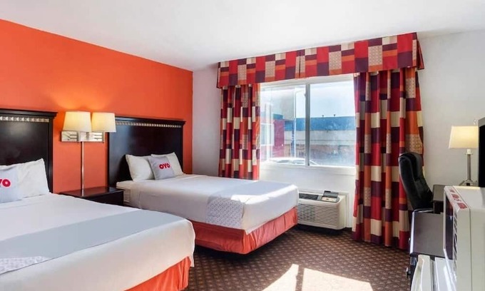 Dodge City Hotel | Modern 1-Bed Unit | Near Boot Hill Museum & Casino | Dodge City