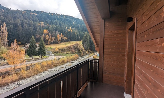 Isolaccia Apartment | Apartment '6' with Mountain View, Shared Garden and Wi-Fi