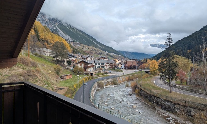 Isolaccia Apartment | Apartment '5' with Mountain View, Shared Garden and Wi-Fi