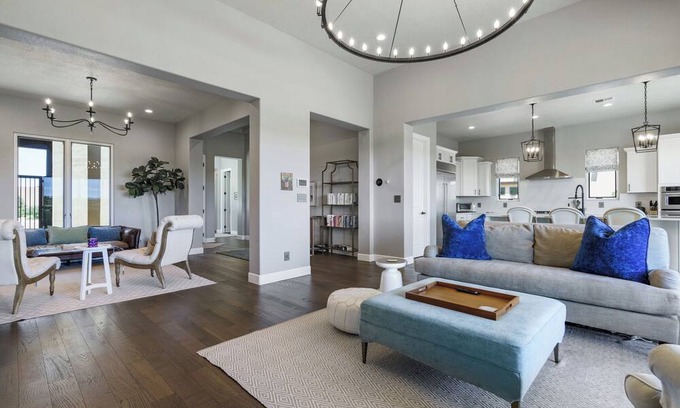 Las Campanas House | Stunning Modern Luxury - Spacious 4 Bedroom - Home Office + Gym - Views