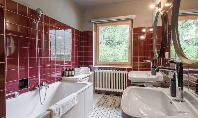 Bad Hofgastein Cottage | Quadruple room with bath, WC 6N - B&B Berglift