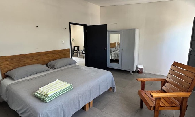 Chelem House | Tranquila casa para descansar en familia o disfrutar con amigos.