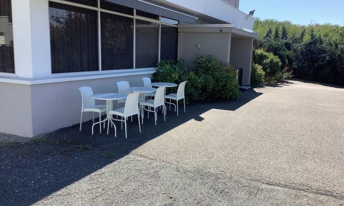 Saint-Paul en Jarez House | 3-star hotel in a quiet setting. All rooms are air-conditioned.