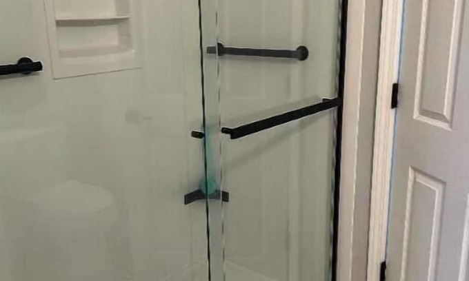 Mount Pleasant Condo | 3-bed condo in Mt. Pleasant. Short drive to beach. Walk to shops & restaurants.