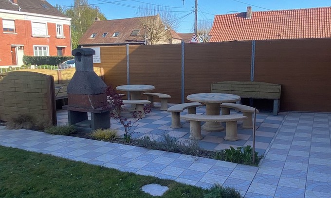 Saint-Amand-les-Eaux Apartment | Ground floor studio 700 metres from the Thermes de Saint Amand les Eaux thermal baths