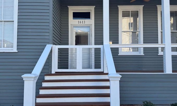 Washington Ave./ Memorial Park Cottage | Charming 2-bedroom cottage with WiFi, AC in amazing Houston