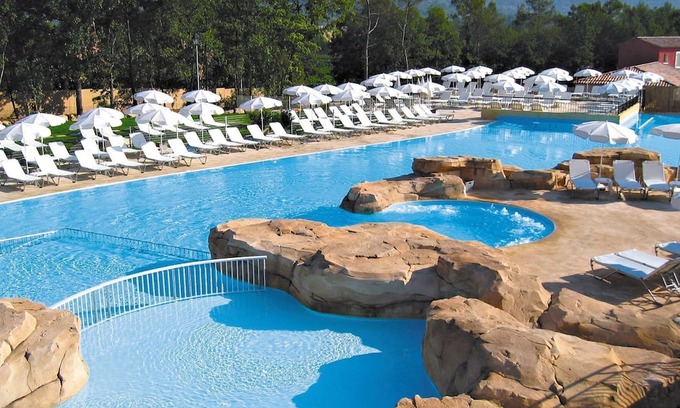 Fayence House | Maison Équipée avec Accès PIscine| Parking Gratuit