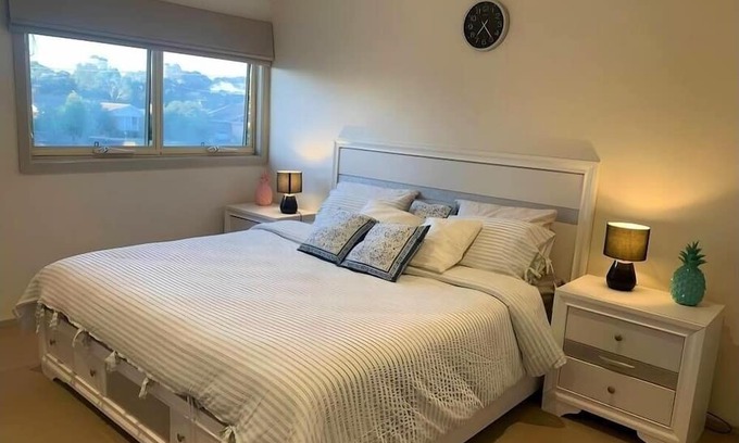 Fawkner House | Private 1BR in Fawkner Home with Garden