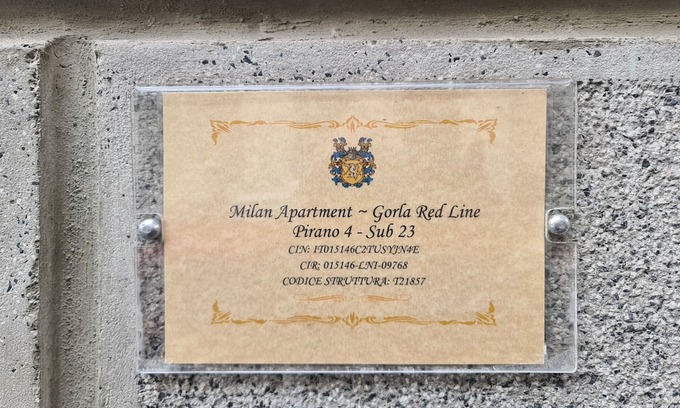 Gorla Apartment | Quiet apartment 30 meters from the Red Metro, in a well-serviced area