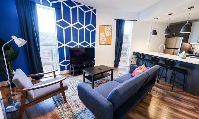 Brewerytown Apartment | Imagine a stylish escape in Glenwood, the epitome of urban luxury