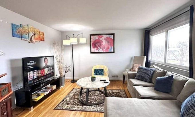 Buffalo House | 511) Cozy 3 bedroom by Niagara Falls